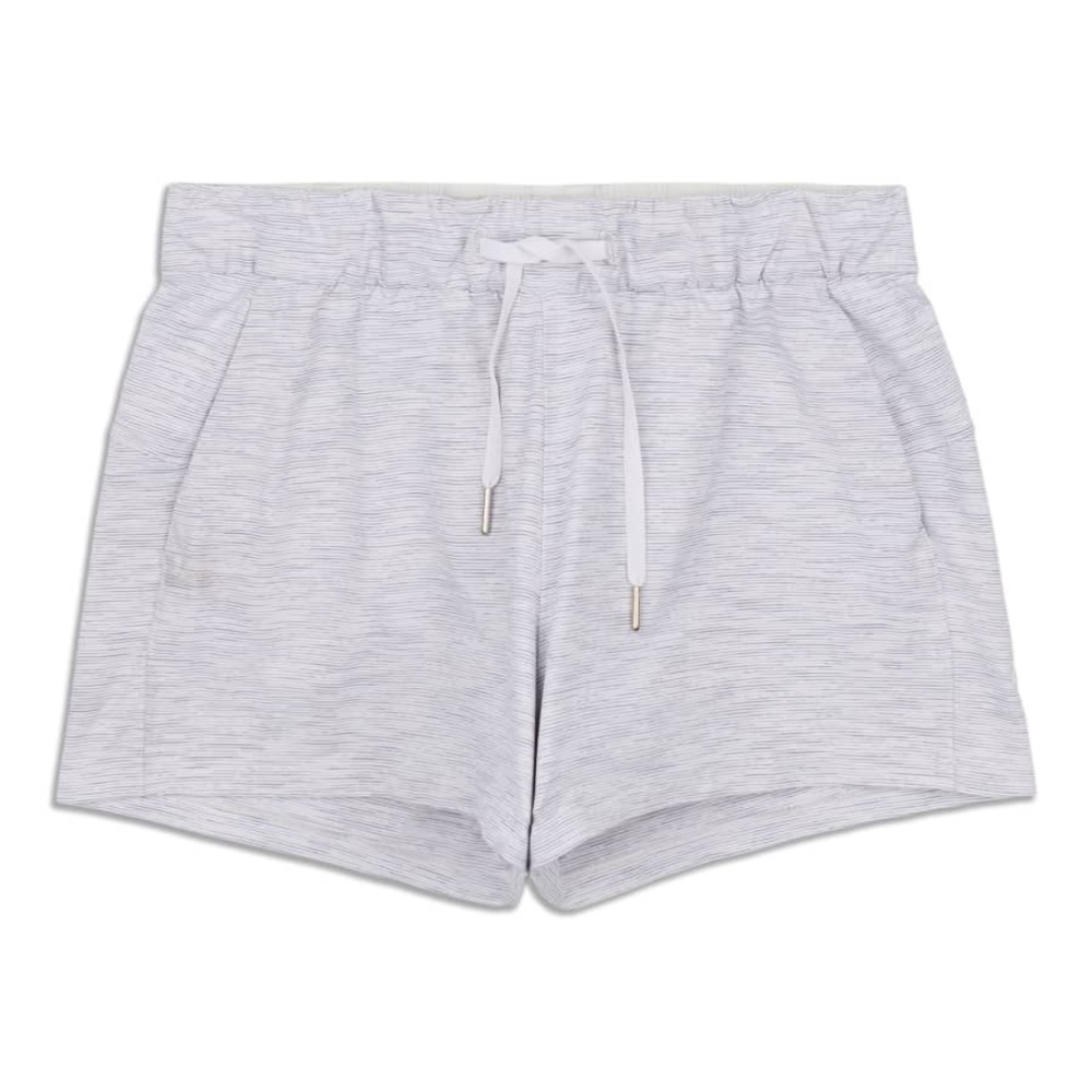 Lululemon Shorts On The Fly Wee Stripe Are From Space Nimbus Battleship Sz 6 EUC